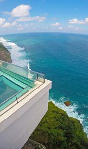 Oneeighty Infinity Pool, Stare at the Edge Where the Sky Meets the Sea
