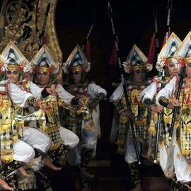 Celebrate the Festival of Semarapura in Klungkung