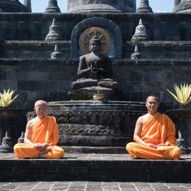 Visiting Amazing Places in Brahmavihara Arama