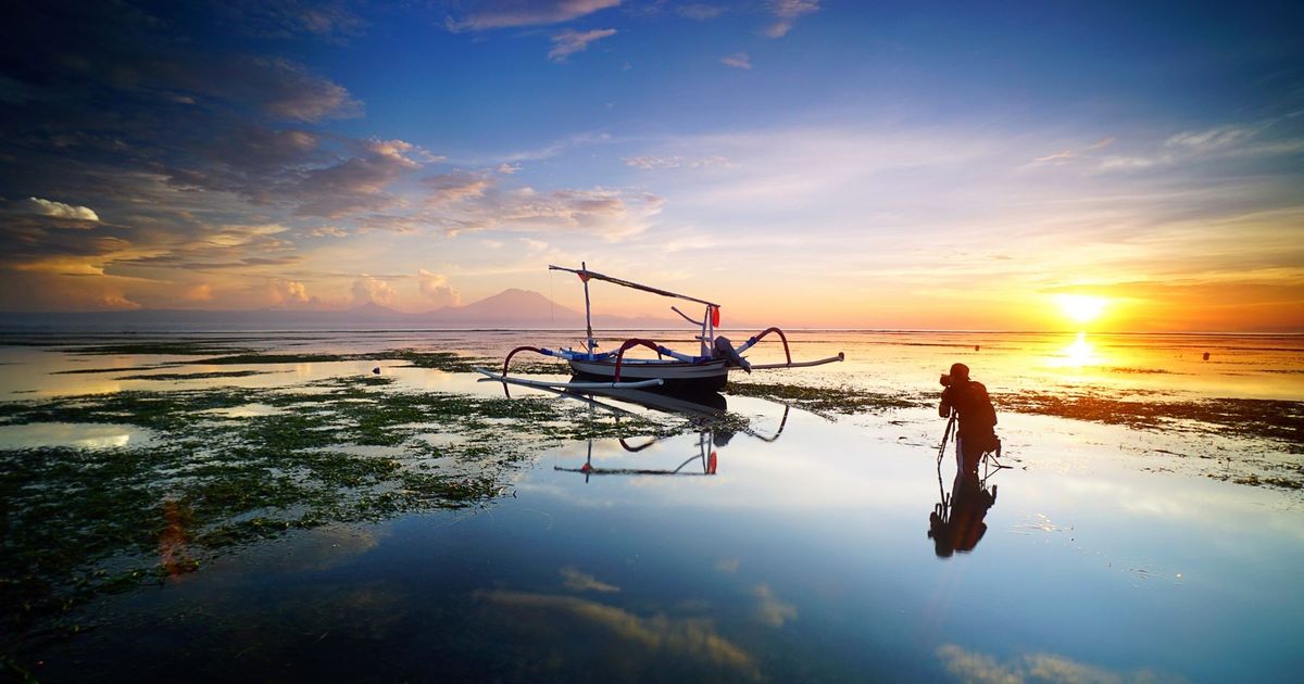 Visitbali A Strategic Place To Enjoy The Morning Sun In East Bali