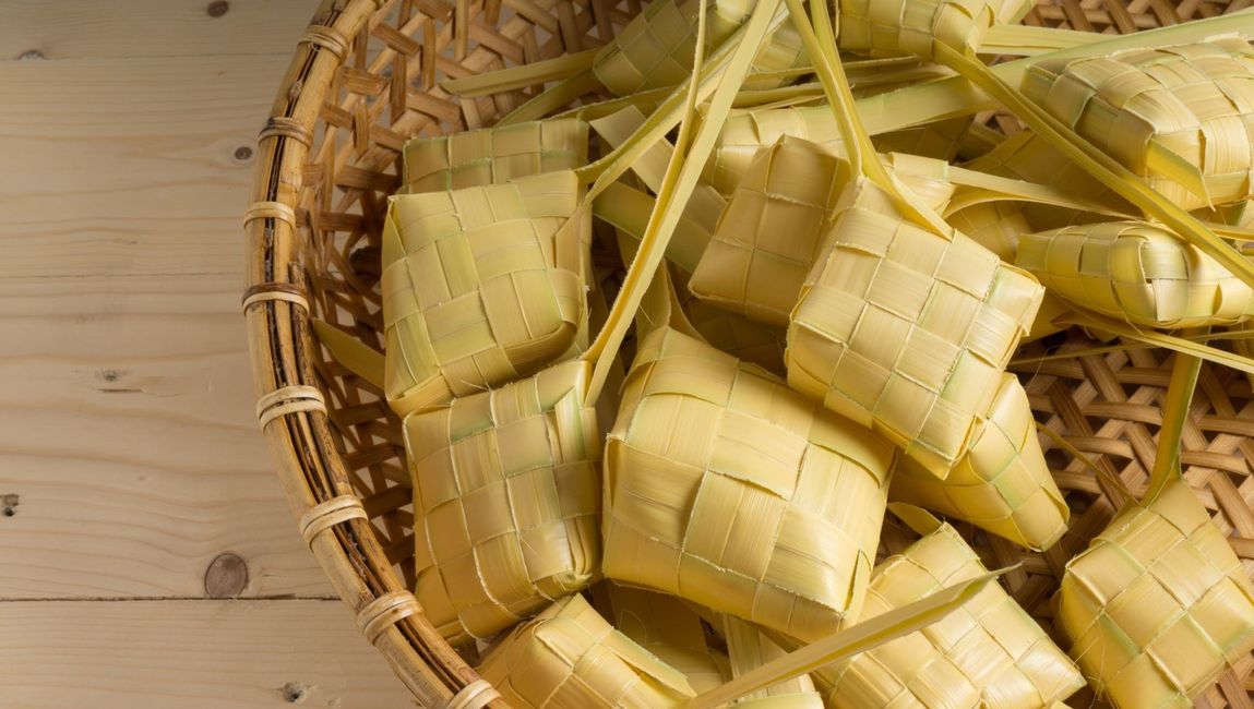 Ketupat War on Purnama Kapat, An Interminable Tradition Since 1337